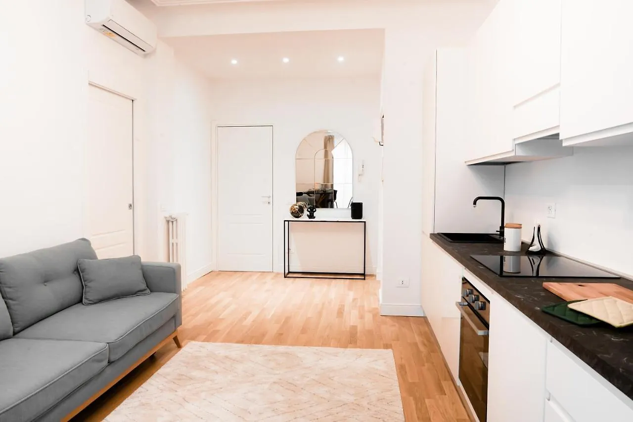 Hsl Apartments - Inama 20 Milan 0*,  Italy